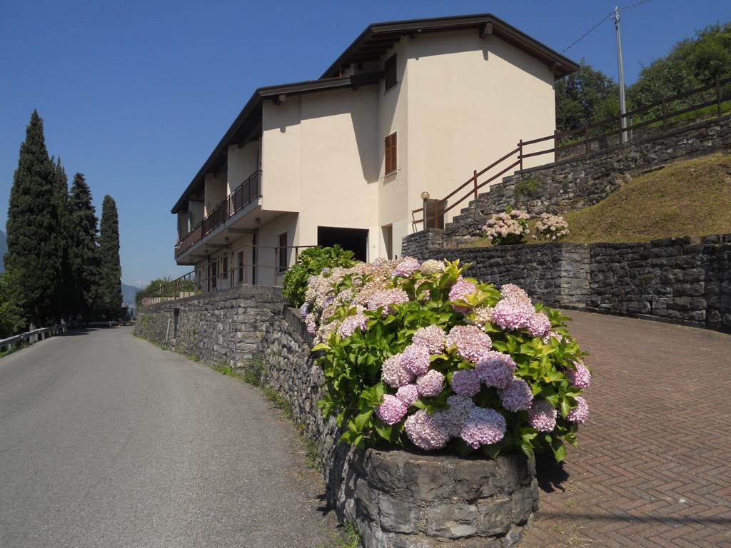 The Silence Holiday Apartment Lezzeno Exterior photo